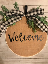 Load image into Gallery viewer, Welcome Wreath - Burlap