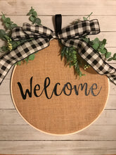 Load image into Gallery viewer, Welcome Wreath - Burlap
